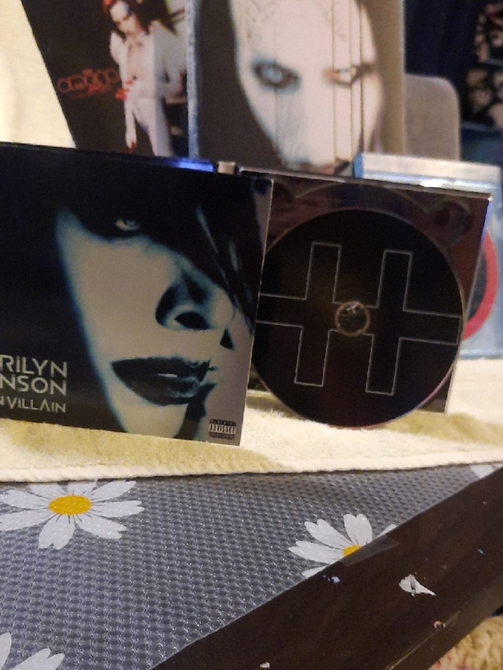 Marilyn Manson Collection - Picture 3 of 11